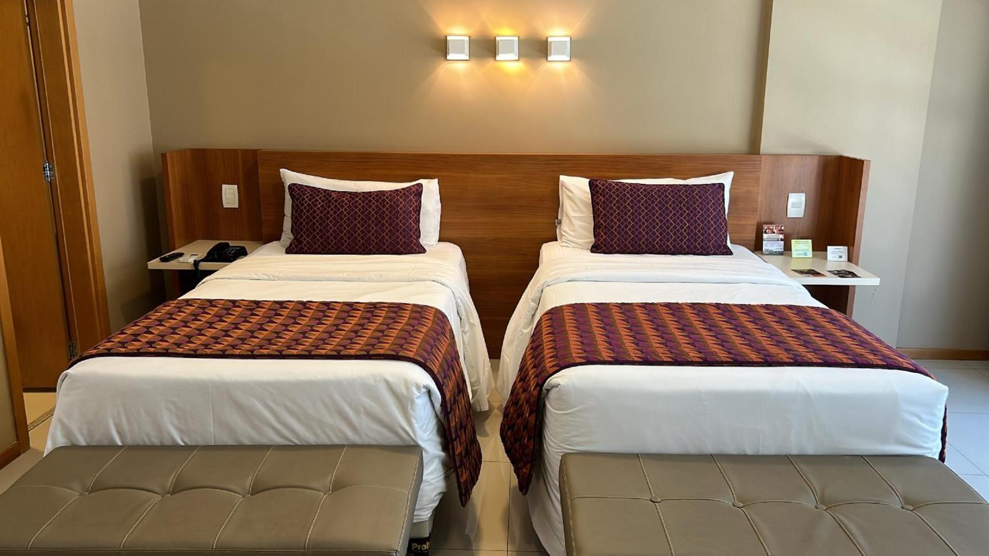 Jade Hotel Brasilia Candangolandia Экстерьер фото A room at the hotel