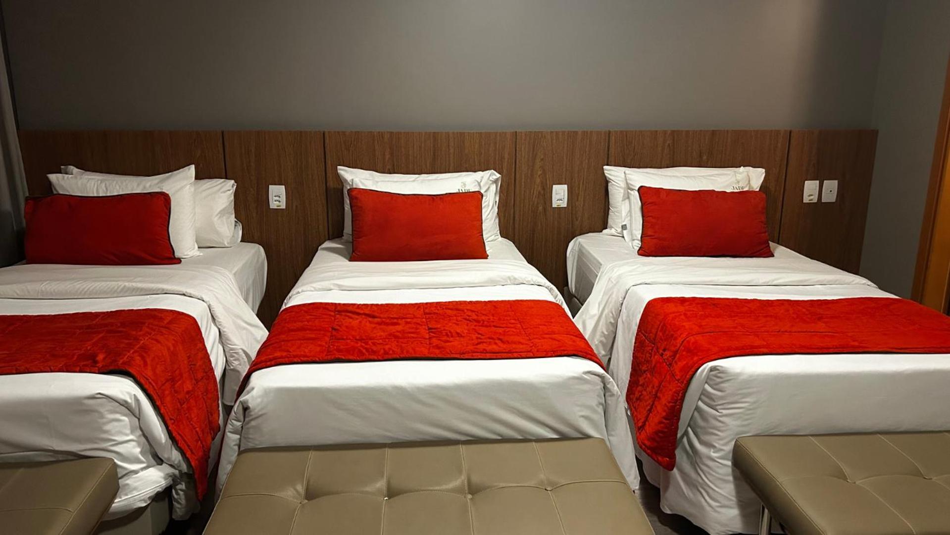 Jade Hotel Brasilia Candangolandia Экстерьер фото A room at the hotel